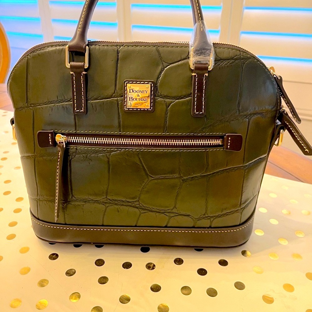 Dooney and Bourke leather bag alligator pattern new.